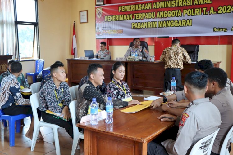 Kegiatan Pemeriksaan Administrasi Awal Calon Bintara dan Tamtama Polri Gelombang II Berlangsung di Polres Manggarai