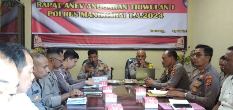 Kapolres Manggarai Pimpin Rapat Anev Penyerapan Anggaran TW I Tahun 2024