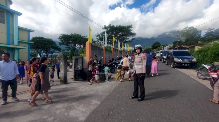 Konsisten, Polres Manggarai Terjunkan Personil Pengamanan Ibadah Minggu