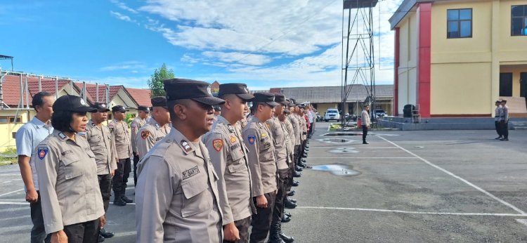 Pimpin Apel Mingguan Kapolres Manggarai: Arahan Penting untuk Personil Polres