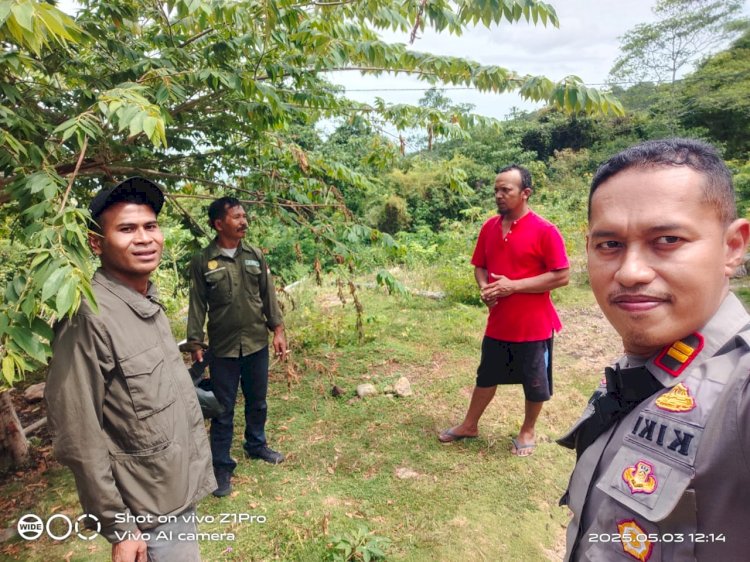 Kapolsek Satar Mese Kawal Penyaluran Bantuan Pertanian dan Lakukan Pengecekan CPCL di Desa Wongka