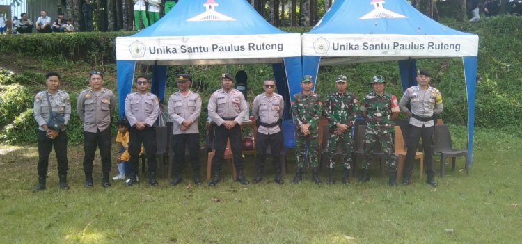 POLRES MANGGARAI KONSISTEN LAKSANAKAN PENGAMANAN TURNAMEN SEPAK BOLA DAN BOLA VOLI PIALA DIES NATALIS KE-66 UNIKA ST. PAULUS RUTENG