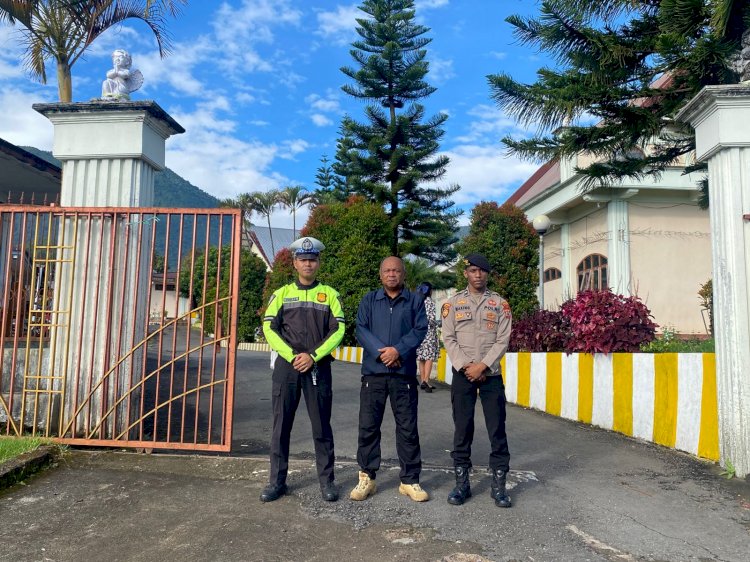 Polres Manggarai Gelar Personil Pengamanan Ibadah Minggu di Sejumlah Gereja di Ruteng