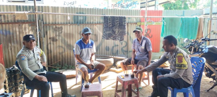 BHABINKAMTIBMAS MELAKSANAKAN SAMBANG DAN HIMBAUAN KEPADA WARGA