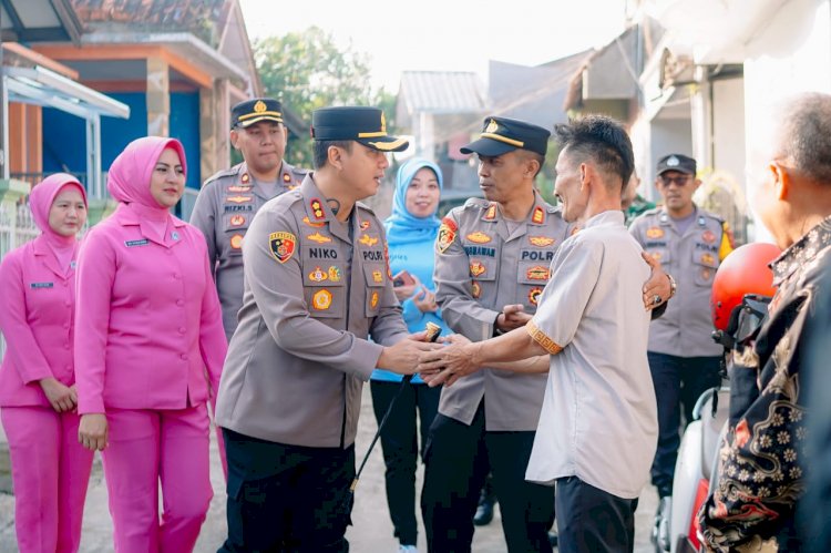 KONDISI RUMAH RUSAK PARAH,  KAPOLRES BEDAH RUMAH PURNAWIRAWAN POLRI