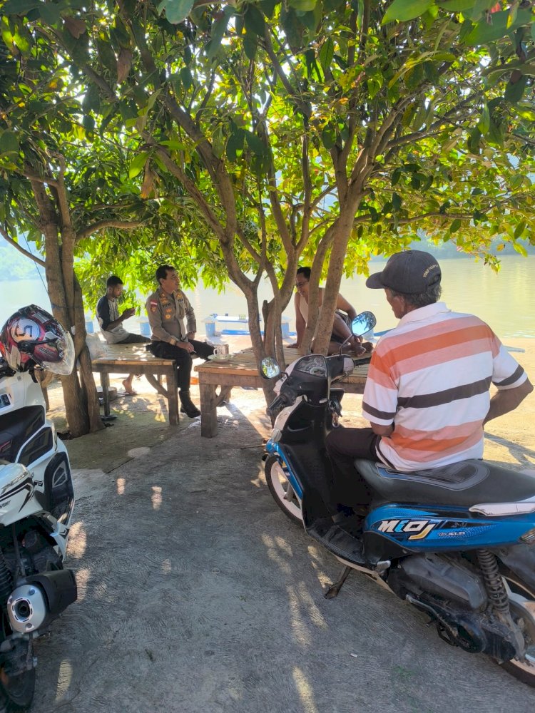 Polairud Polres Manggarai Sambangi Pesisir Sungai Wae Pesi, Berikan Himbauan Kamtibmas dan Cegah TPPO