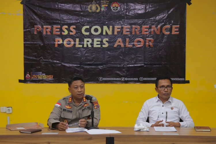 Kapolres Alor Pimpin Konferensi Pers Ungkap Kasus Dugaan Perdagangan Orang Berkedok Perekrutan Tenaga Kerja ke Morewali