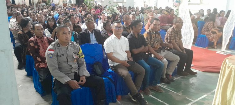 BHABINKAMTIBMAS RAHONG UTARA HADIRI UNDANGAN PESTA NIKAH SEKALIGUS BERIKAN HIMBAUAN KAMTIBMAS