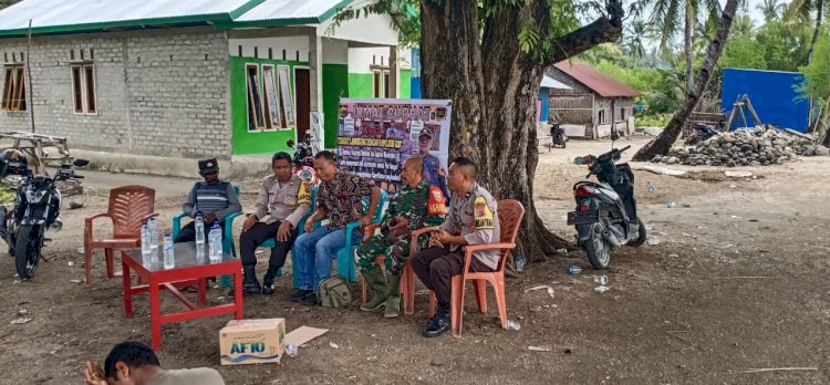 Polsek Reo Gelar Jumat Curhat Bersama Warga Pesisir Lingkungan Motor Pecah, Kelurahan Wangkung