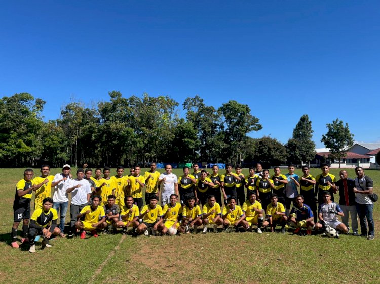 Bhayangkara FC Gelar Latihan Sparing di Lapangan Unika Ruteng