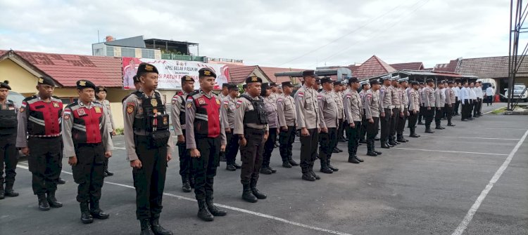 Kapolres Manggarai Pimpin Apel Mingguan: Tekankan Disiplin dan Profesionalisme Personel