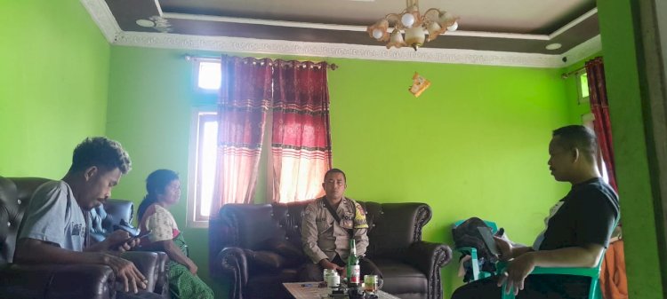 Bhabinkamtibmas  Ajak Warga Jaga Kamtibmas Melalui Himbauan Langsung