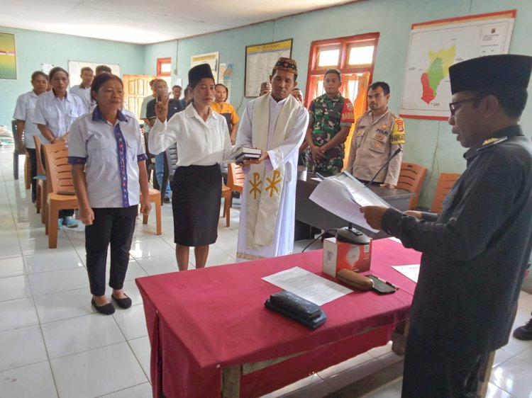 Bhabinkamtibmas Hadiri Pelantikan Anggota Bpd Paw Di Desa Torong Koe