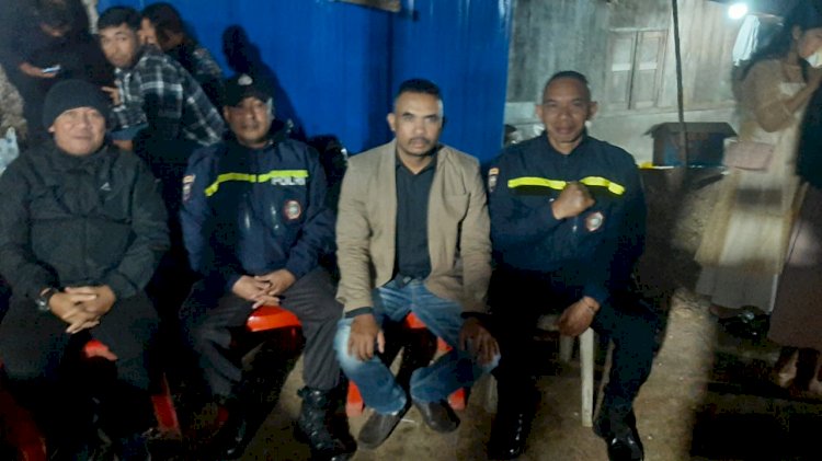 Sigap dan Humanis, Bhabinkamtibmas Kawal Jalannya Acara Warga