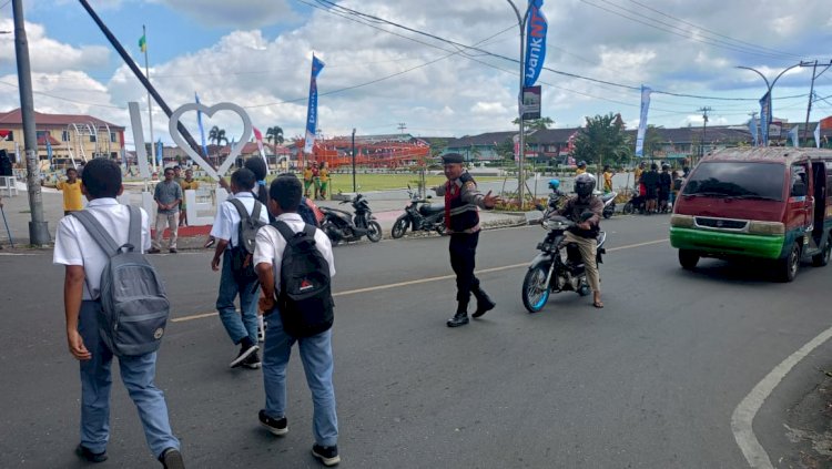 Satuan Samapta Polres Manggarai Tingkatkan Patroli Dialogis dan Pengaturan Lalu Lintas