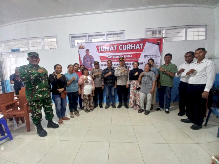 Polres Manggarai Gelar “Jumat Curhat, Cari Berkah Jumat” Bersama Warga Lawir
