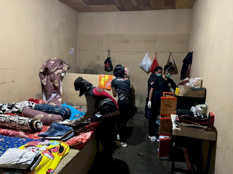 Polres Manggarai bersama Ka Lapas gelar Pemeriksaan dan Razia Kamar Hunian Napi di Lapas Kelas II B Ruteng.