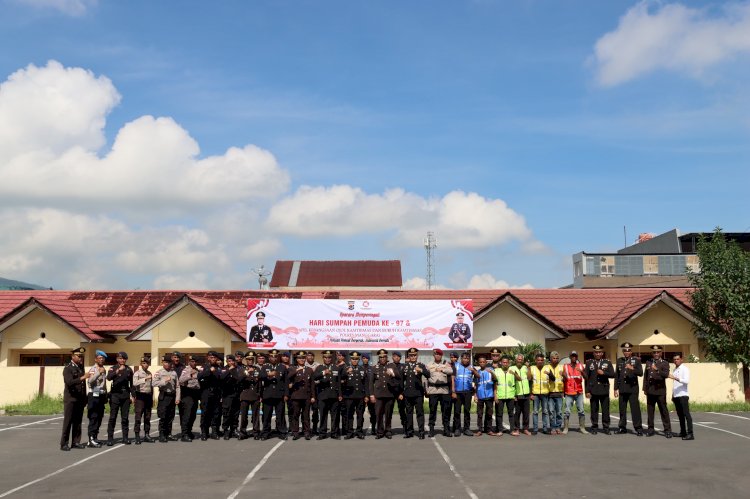 Wakapolres Manggarai Pimpin Upacara Peringatan Hari Sumpah Pemuda ke-97 dan Apel Kebangsaan Ojol Kamtibmas serta Buruh Kamtibmas Tahun 2025