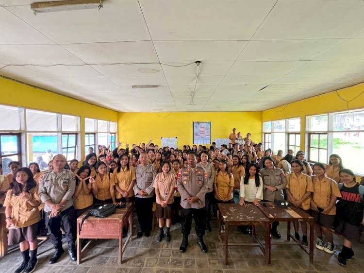 BAG SDM POLRES MANGGARAI SOSIALISASIKAN PENERIMAAN TERPADU ANGGOTA POLRI T.A. 2026 DI SMA NEGERI 2 LANGKE REMBONG