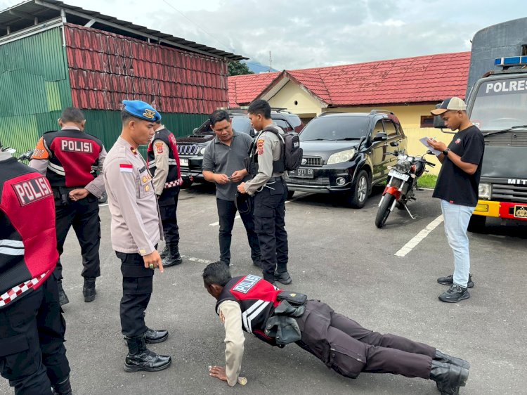 SIEPROPAM POLRES MANGGARAI GELAR OPSGAKTIBLIN UNTUK TINGKATKAN KEDISIPLINAN PERSONEL