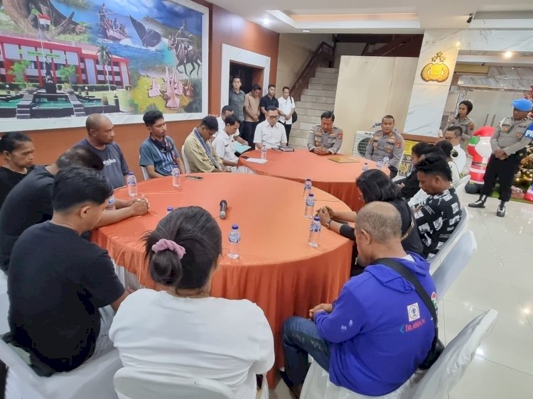 Wakapolda NTT Terima Audiensi Aliansi Peduli Lucky dan Delfi, Tegaskan Profesionalisme Penyidik dan Komitmen Pelayanan Unjuk Rasa