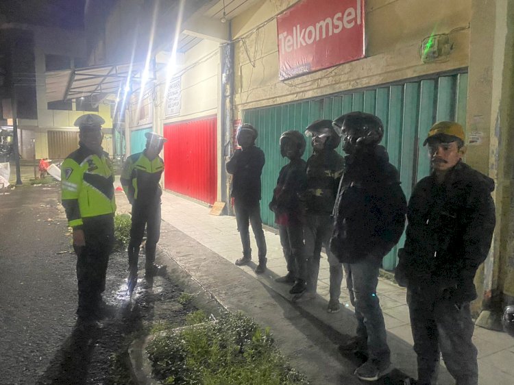 Patroli Malam Antisipasi Balap Liar dan Parkir Liar di Wilayah Hukum Polres Manggarai