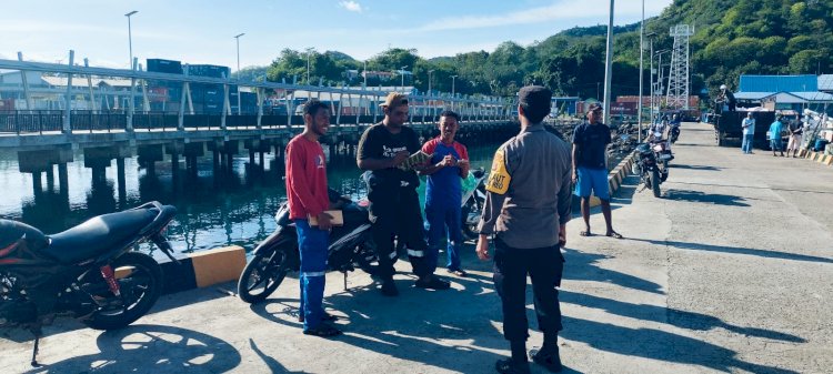 Menjelang perayaan Tahun Baru ,KP3 Laut Reo Tingkatkan Pengawasan dan  Pengamanan Aktivitas Bongkar Muat di Pelabuhan Laut Kelas II Reo