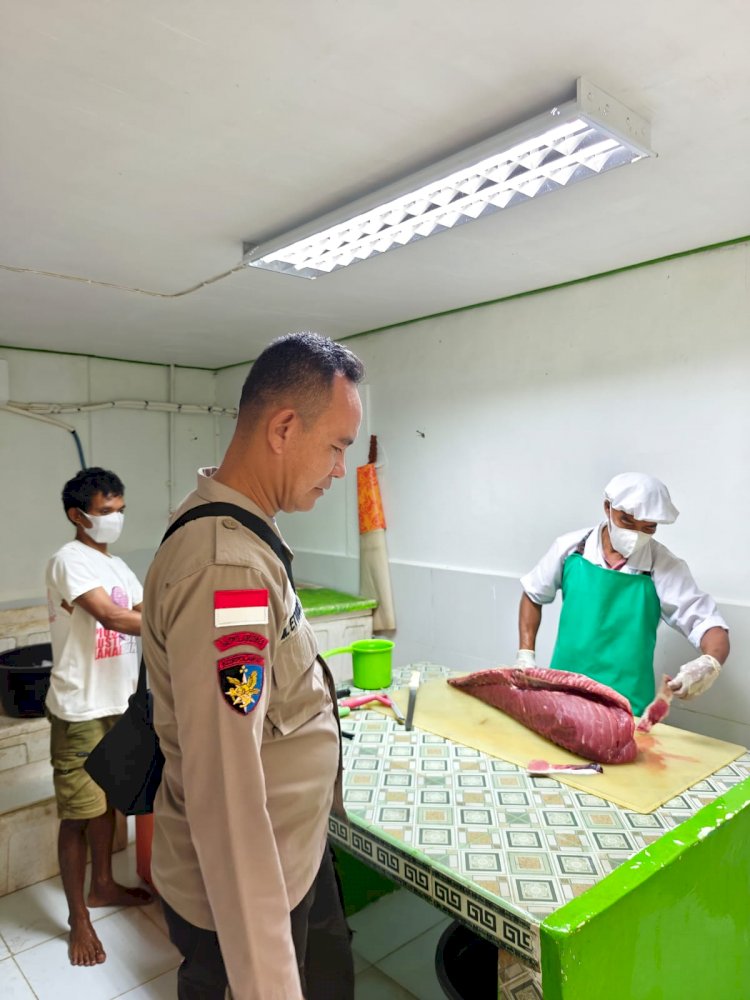 Satpolairud Polres Manggarai Laksanakan Sambang dan Himbauan Kamtibmas di Wilayah Pesisir Reo