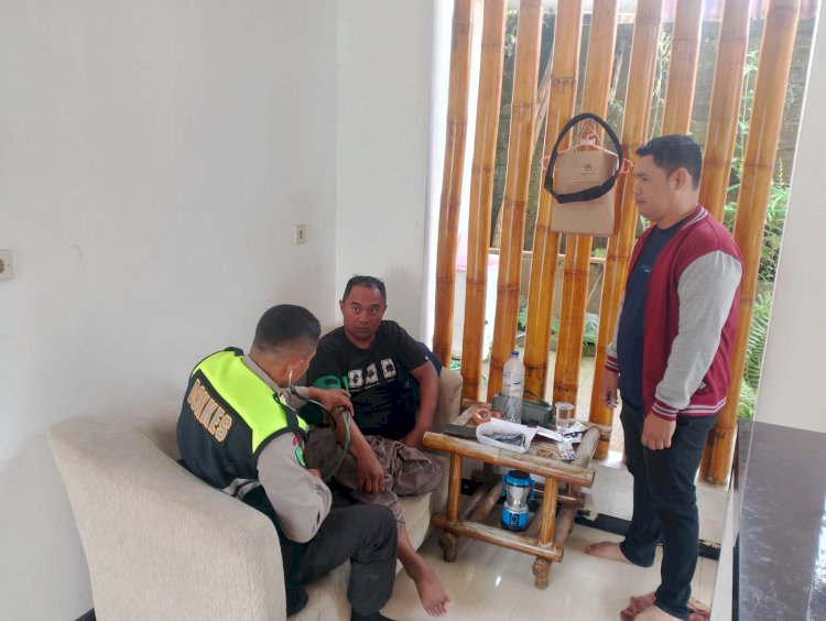 Polres Manggarai Laksanakan Home Visit PNPP kepada Anggota yang Sakit