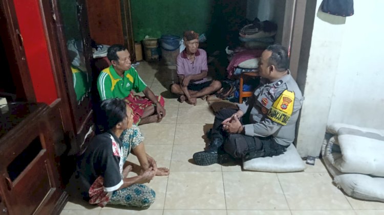 Bhabinkamtibmas Laksanakan Patroli dan Penanganan Awal Terkait Warga Diduga ODGJ di Desa Ladur