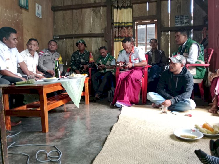 Bhabinkamtibmas Desa Nao Dukung Swasembada Pangan Lewat Panen Raya Bersama Petani