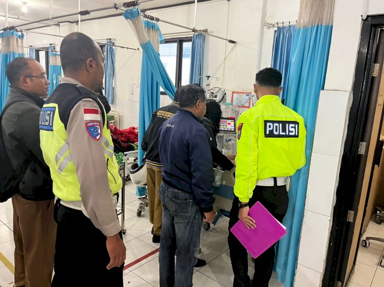 Unit Laka Lantas Olah TKP, Korban Alami Luka Berat Warnai Gerimis Pagi Dibahong