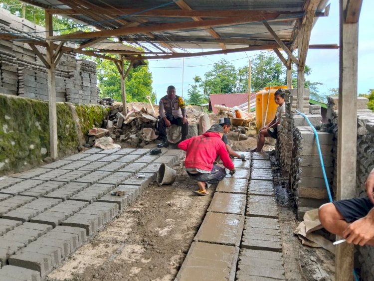 Bhabinkamtibmas Cibal Barat Laksanakan Patroli dan Sambang di Desa Compang Cibal