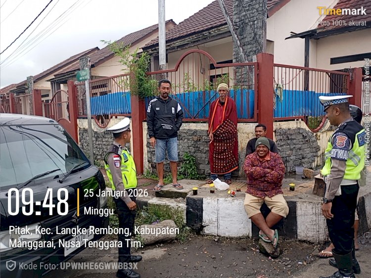 SAT LANTAS POLRES MANGGARAI LAKSANAKAN PATROLI KRYD DAN PAMTURLALIN DI KOTA RUTENG