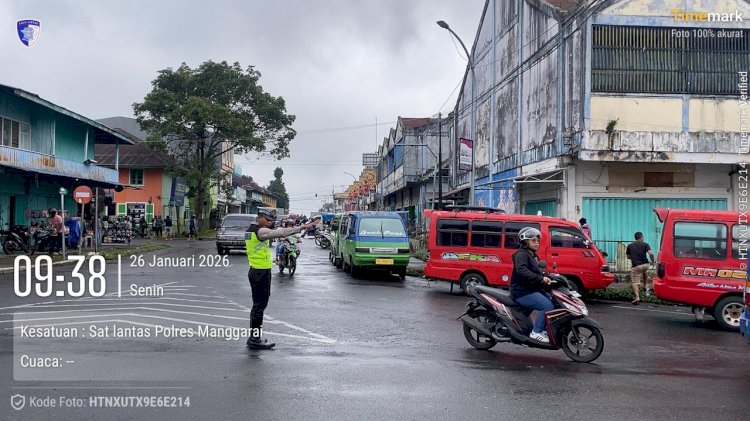 Satlantas Polres Manggarai Laksanakan Patroli KRYD dan Himbauan Kamseltibcarlantas di Kota Ruteng