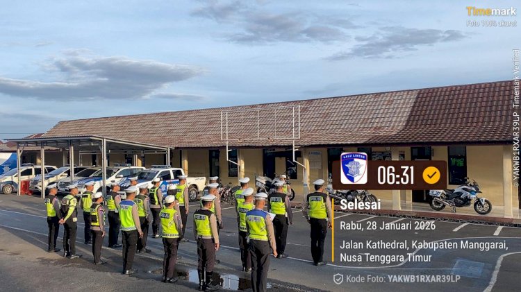 Kasat Lantas Pimpin Apel Pagi Satuan Lalu  Lintas Polres Manggarai
