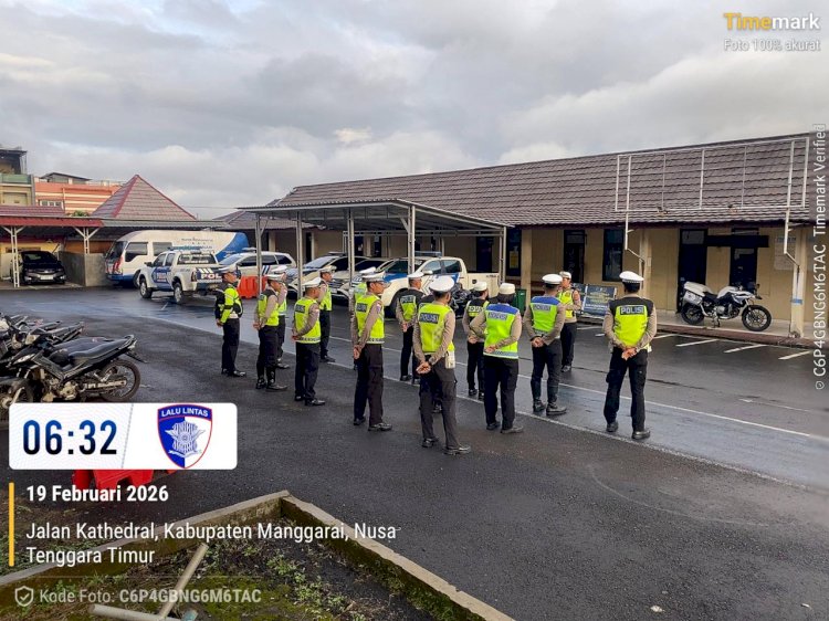 Kasat Lantas Pimpin Apel Pagi Sat Lantas Polres Manggarai