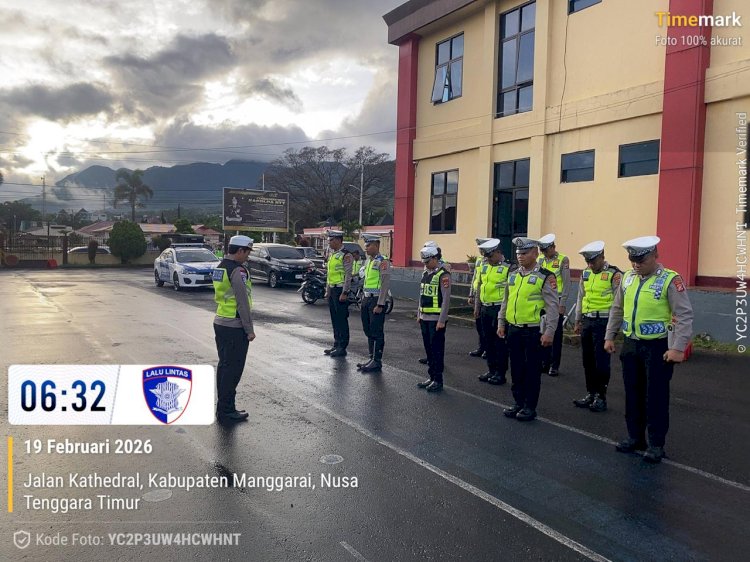 Kasat Lantas Pimpin Apel Pagi Sat Lantas Polres Manggarai