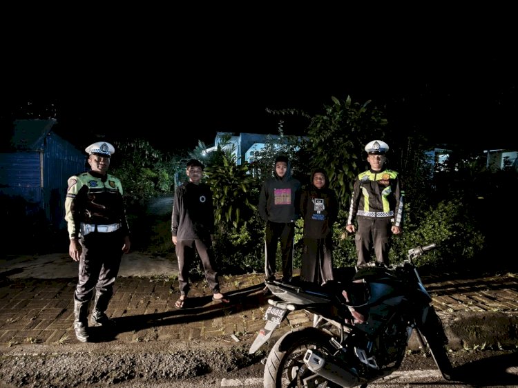Patroli Malam Antisipasi Balap Liar dan Laka Lantas di Wilkum Polres Manggarai