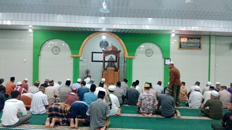 Kapolsek Reo Laksanakan Safari Ramadhan, Sampaikan Pesan Kamtibmas kepada Tokoh Agama dan Masyarakat