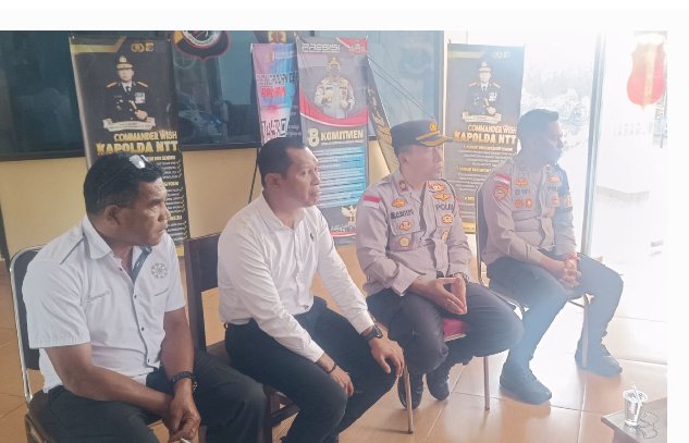 Wakapolres Manggarai Apresiasi Sikap Warga Gendang Bung Leko, Pastikan Kehadiran Polri Jaga Kondusifitas Kamtibmas