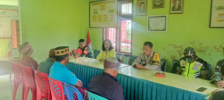 BHABINKAMTIBMAS POLRES MANGGARAI BERSAMA BABINSA LAKUKAN SURVEI LOKASI PEMBUKAAN JALAN BARU DI DESA BANGKA KENDA