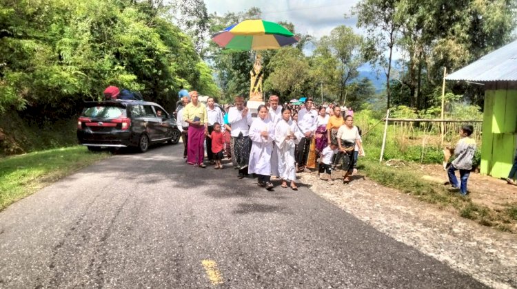 POLISI AMANKAN MISA PEMBUKAAN BULAN MARIA DI CIBAL, PERAYAAN BERLANGSUNG KHIDMAT DAN KONDUSIF