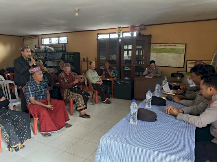 Sat Binmas Polres Manggarai Gelar Penyuluhan Binredawan di Desa Poco Likang, Perkuat Kesadaran Masyarakat Menjaga Kamtibmas dan Cegah Kenakalan Remaja