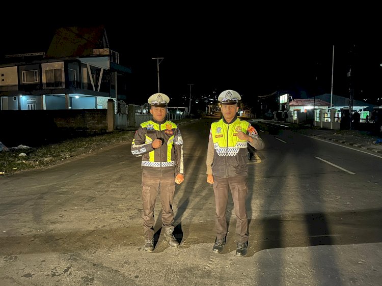 SATLANTAS POLRES MANGGARAI INTENSIFKAN PATROLI MALAM, ANTISIPASI BALAP LIAR DAN TEKAN ANGKA KECELAKAAN LALU LINTAS