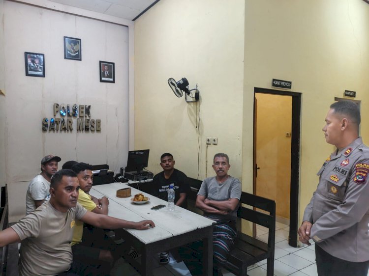 PERKUAT HUBUNGAN MASYARAKAT YANG HUMANIS, POLSEK SATAR MESE POLRES MANGGARAI GELAR NOBAR PEMBUKAAN PIALA DUNIA 2026