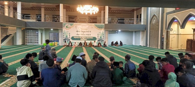 BHABINKAMTIBMAS POLRES MANGGARAI LAKSANAKAN PENGAMANAN DOA BERSAMA TAHUN BARU ISLAM 1 MUHARRAM 1448 H DI MASJID AGUNG BAITURRAHMAN RUTENG