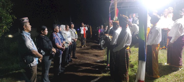 BHABINKAMTMAS KECAMATAN WAE RI'I LAKSANAKAN PENGAMANAN DAN PENDAMPINGAN TIM VERIFIKASI FAKTUAL DESA PERSIAPAN COMPANG RU'A