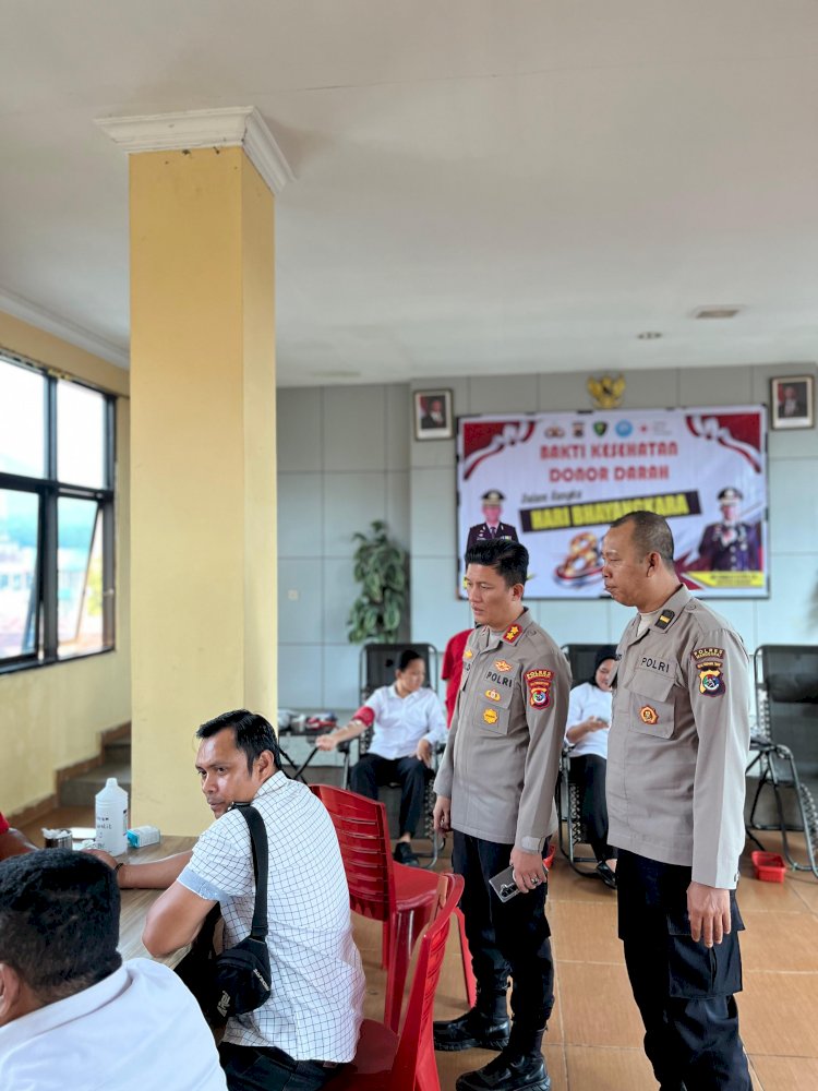 NTT PENUH KASIH, POLRES MANGGARAI GELAR BAKTI KESEHATAN DONOR DARAH, RATUSAN PESERTA IKUTI AKSI KEMANUSIAAN SAMBUT HARI BHAYANGKARA KE-80
