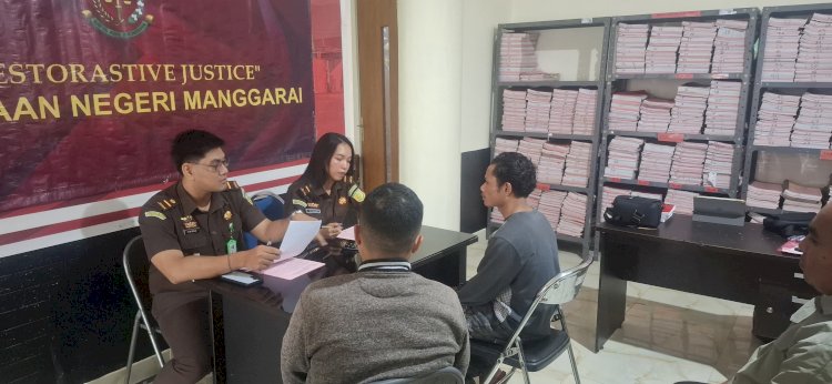 Polsek Reo Polres Manggarai Limpahkan Tersangka dan Barang Bukti Kasus Pencurian ke Kejaksaan Negeri, Wujud Komitmen Penegakan Hukum Profesional*